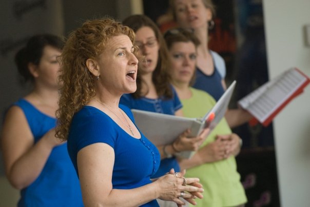 Suzie Mellring Sings I Know What's In My Heart from Pepe! The Mail Order Monkey Musical