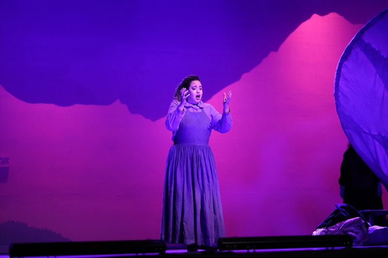 'Will he love me?' Isabel Quintela Soares Martins as Maria. Photo by Robson Cesco.