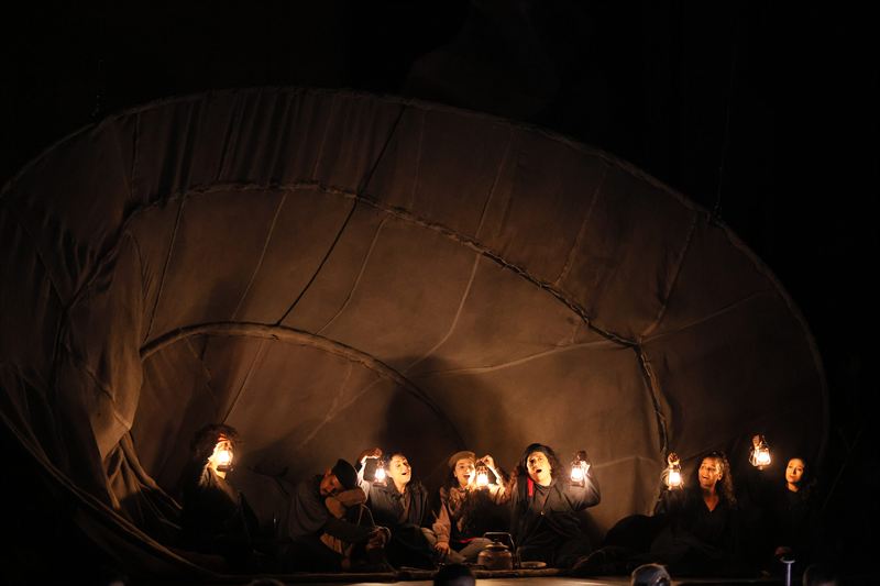 From left: Mere Oliveira, Vitor Hugo de Sá do Monte Lima, Brésia Soares, Ana Luisa Santos de Melo, Caroline Araujo, Tainá Moreira Baldez Silva, Thayse Marques.  Photo by Robson Cesco.